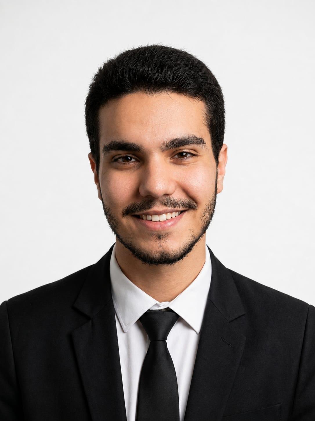 حاتم خشنان